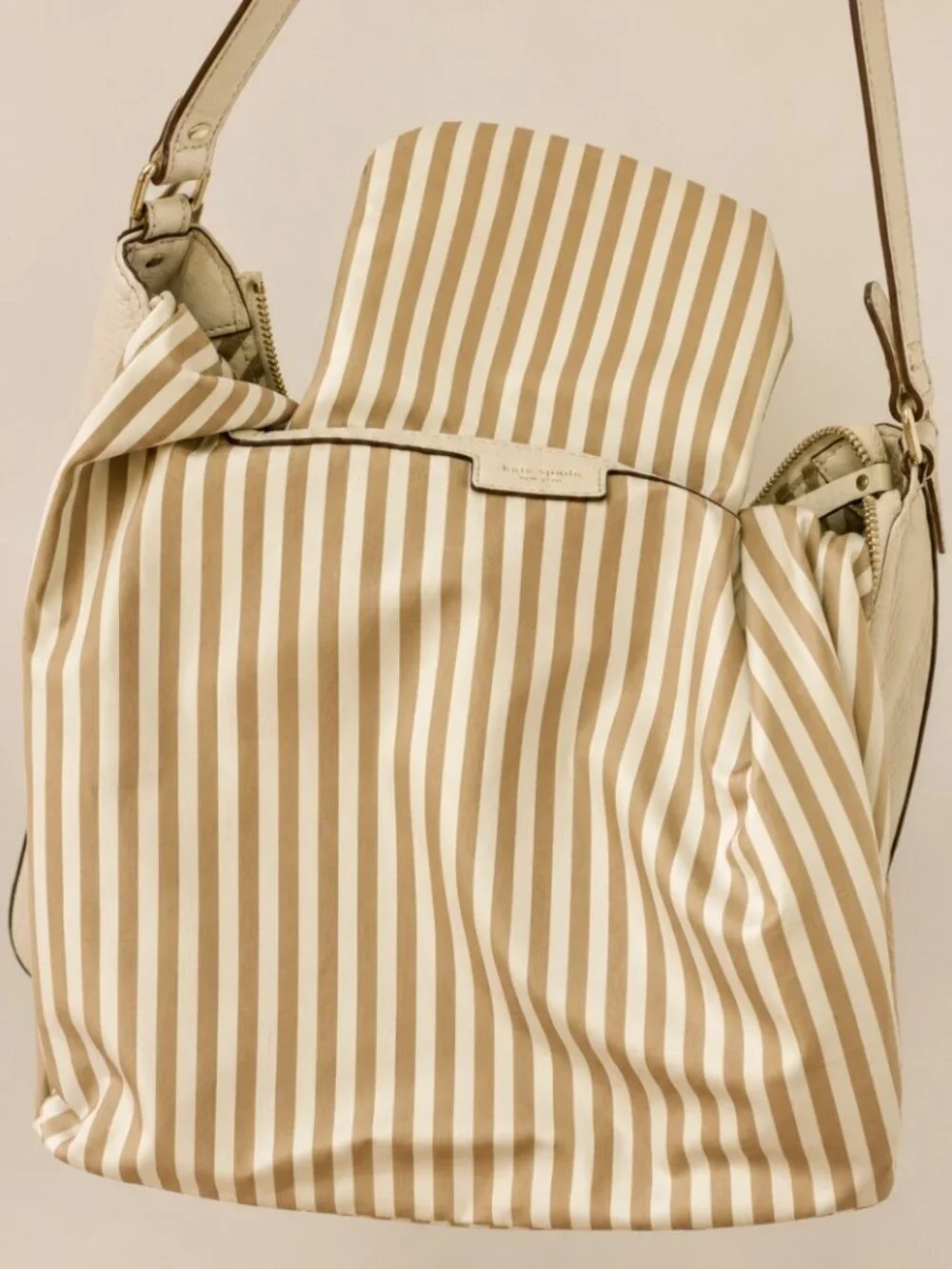 Kate Spade Gold Coast Stevie Hobo Ivory Cream Pebbled Leather Shoulder Bag